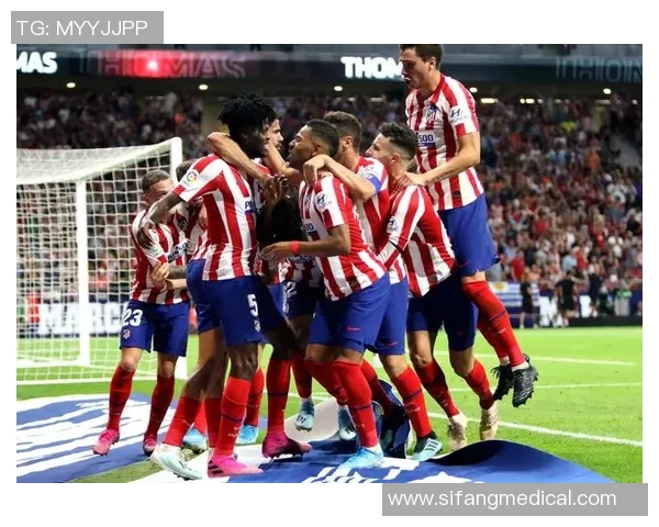 中超精彩对决马竞与巴黎圣日耳曼激战成平局引发全场热烈反响 中超精彩对决马竞与巴黎圣日耳曼激战成平局引发全场热烈反响