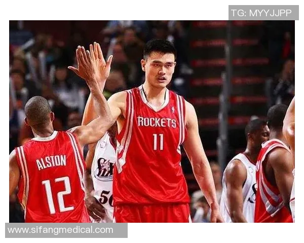 姚明的成名之路从篮球新星到国际巨星的传奇历程 姚明的成名之路从篮球新星到国际巨星的传奇历程