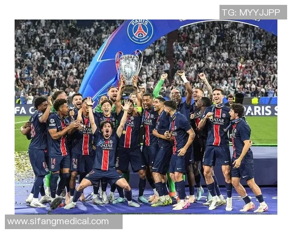 巴黎圣日耳曼大胜曼联6比2震撼国王杯赛场引发历史冷门 巴黎圣日耳曼大胜曼联6比2震撼国王杯赛场引发历史冷门