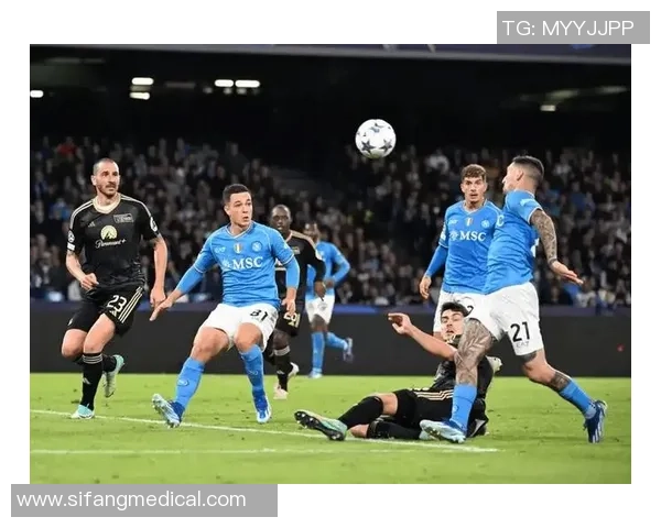 德甲激战:那不勒斯小胜巴黎圣日耳曼红牌事件引发全场热议 德甲激战:那不勒斯小胜巴黎圣日耳曼红牌事件引发全场热议