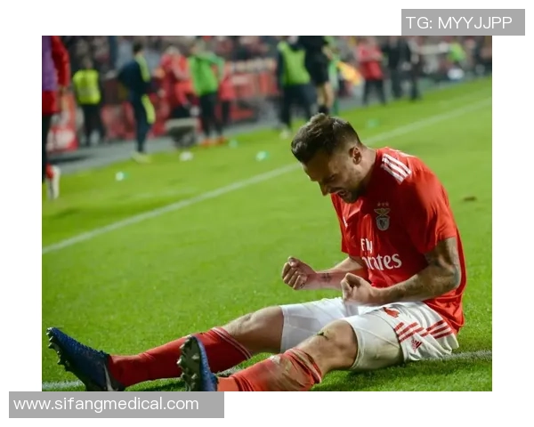 足总杯精彩对决本菲卡狂胜热刺6比2补时进球引爆全场激情