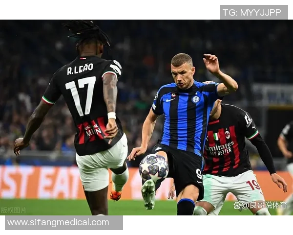 足总杯精彩对决巴萨与AC米兰战成平局引发热议与数据分析 足总杯精彩对决巴萨与AC米兰战成平局引发热议与数据分析